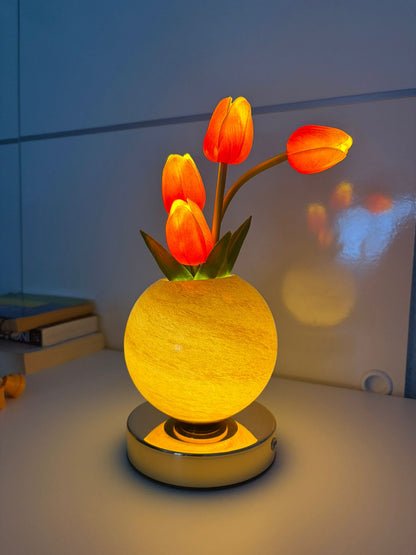 Lámpara de tulipanes con 3 tonos de luz diferentes .